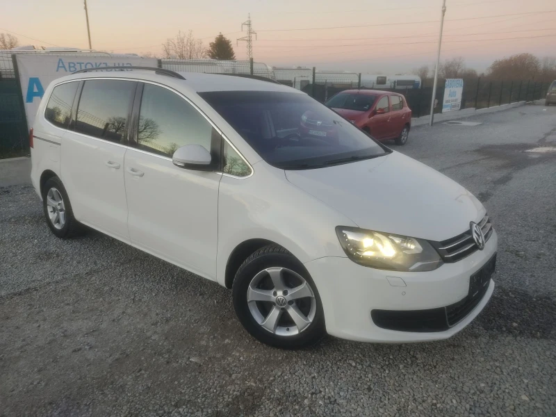 VW Sharan 2.0TDi/AUTOMATIC/140K.C./NAVi/LED, снимка 2 - Автомобили и джипове - 48619871