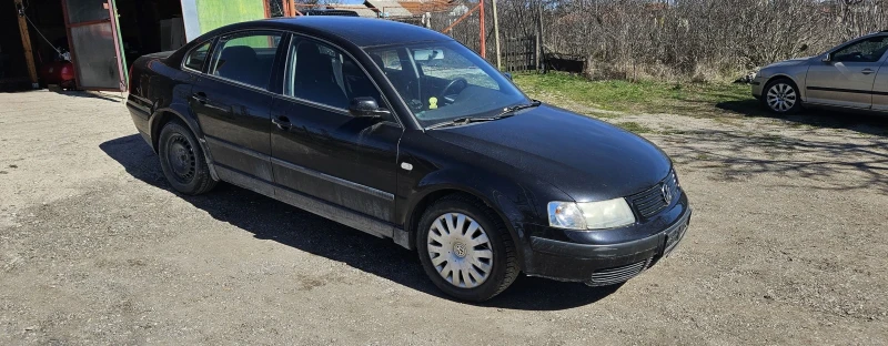 VW Passat, снимка 6 - Автомобили и джипове - 49387149