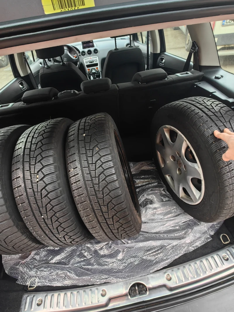 Peugeot 308 1.6 HDI, снимка 9 - Автомобили и джипове - 52338041