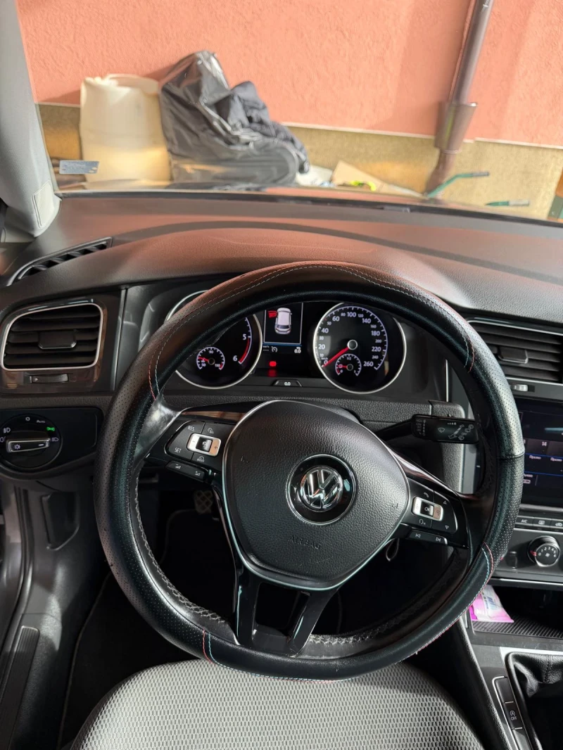 VW Golf, снимка 4 - Автомобили и джипове - 52394741