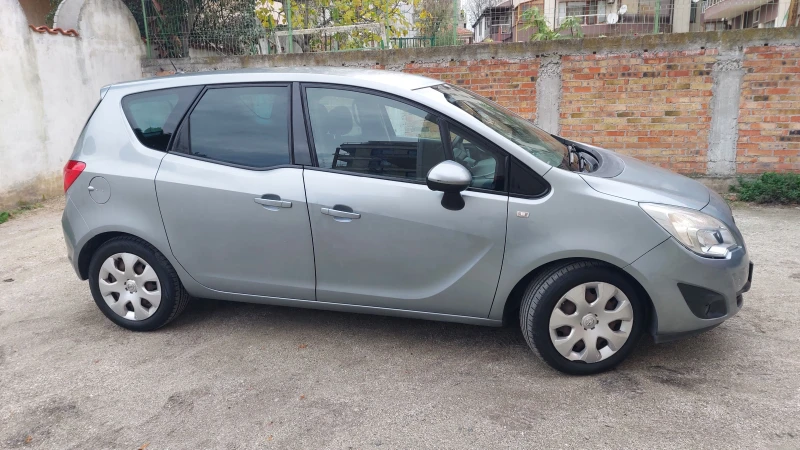 Opel Meriva Газ бензин, снимка 3 - Автомобили и джипове - 52628640
