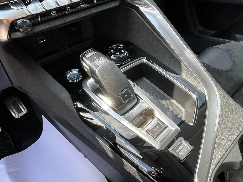 Peugeot 5008 7 места, Сrossway, Business, лимитиран модел, снимка 5 - Автомобили и джипове - 52727489