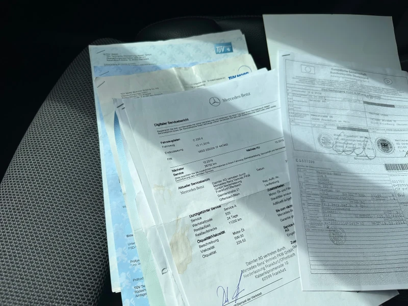 Mercedes-Benz C 220, снимка 14 - Автомобили и джипове - 52839257