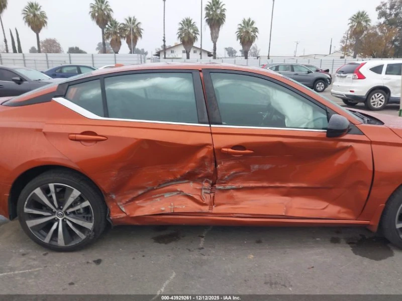 Nissan Altima 2.5L I-4 DI, DOHC, VVT, 182HP All Wheel Drive, снимка 11 - Автомобили и джипове - 53095631