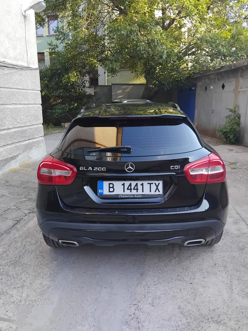 Mercedes-Benz CLA 200, снимка 4 - Автомобили и джипове - 53132511