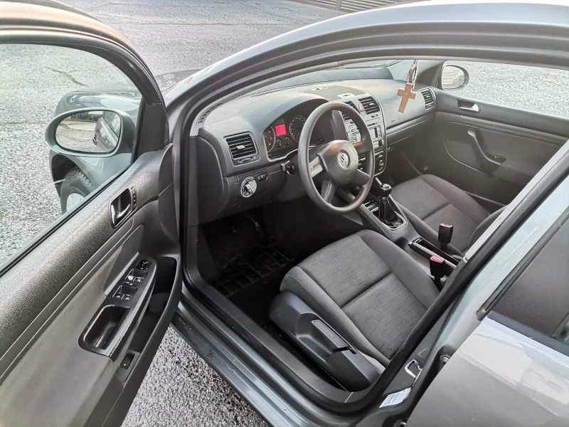VW Golf, снимка 5 - Автомобили и джипове - 53311273