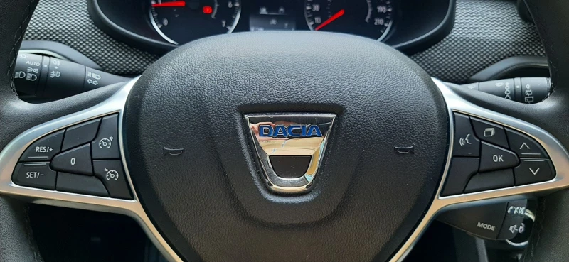 Dacia Jogger, снимка 8 - Автомобили и джипове - 53314417