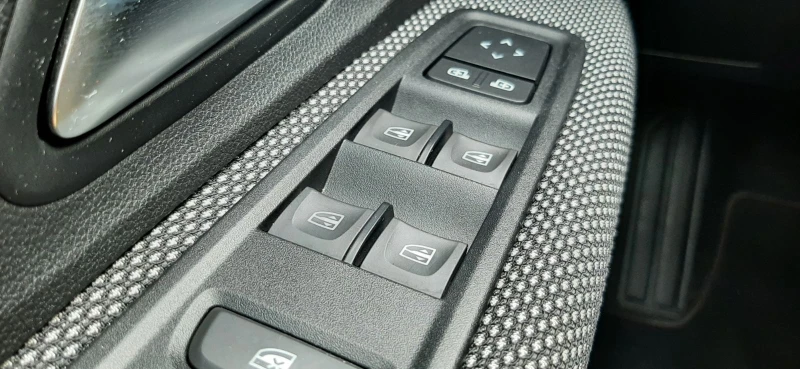 Dacia Jogger, снимка 13 - Автомобили и джипове - 53314417