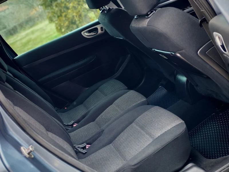 Peugeot 307 2.0HDI(136)* SPORT-EDITION* FACELIFT* , снимка 15 - Автомобили и джипове - 53501359
