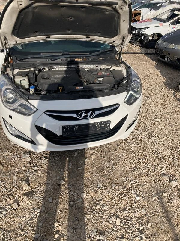 Hyundai I40 CRDI AUTOMAT , снимка 2 - Автомобили и джипове - 47433930