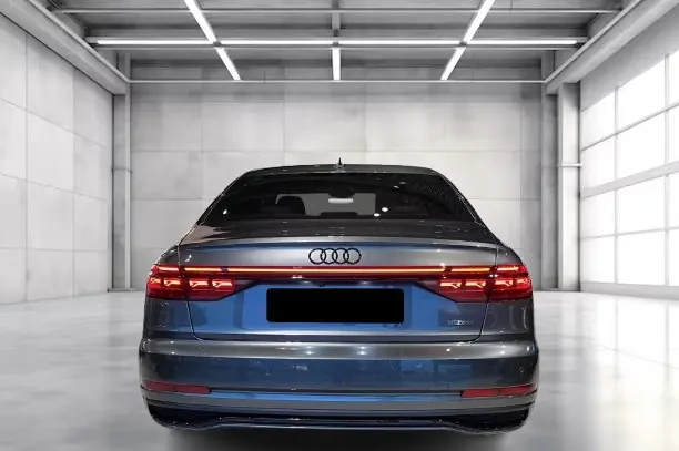 Audi A8 TFSIe Quattro = S-line = Black OpticsPlus Гаранция, снимка 2 - Автомобили и джипове - 53971295
