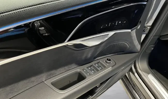 Audi A8 TFSIe Quattro = S-line = Black OpticsPlus Гаранция, снимка 5 - Автомобили и джипове - 53971295