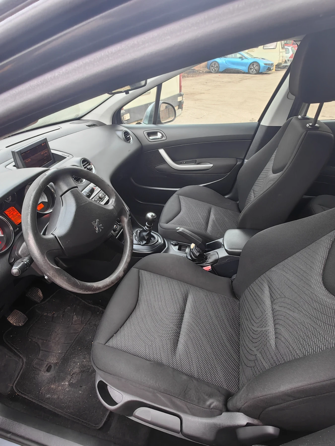 Peugeot 308 1.6 HDI - изображение 4