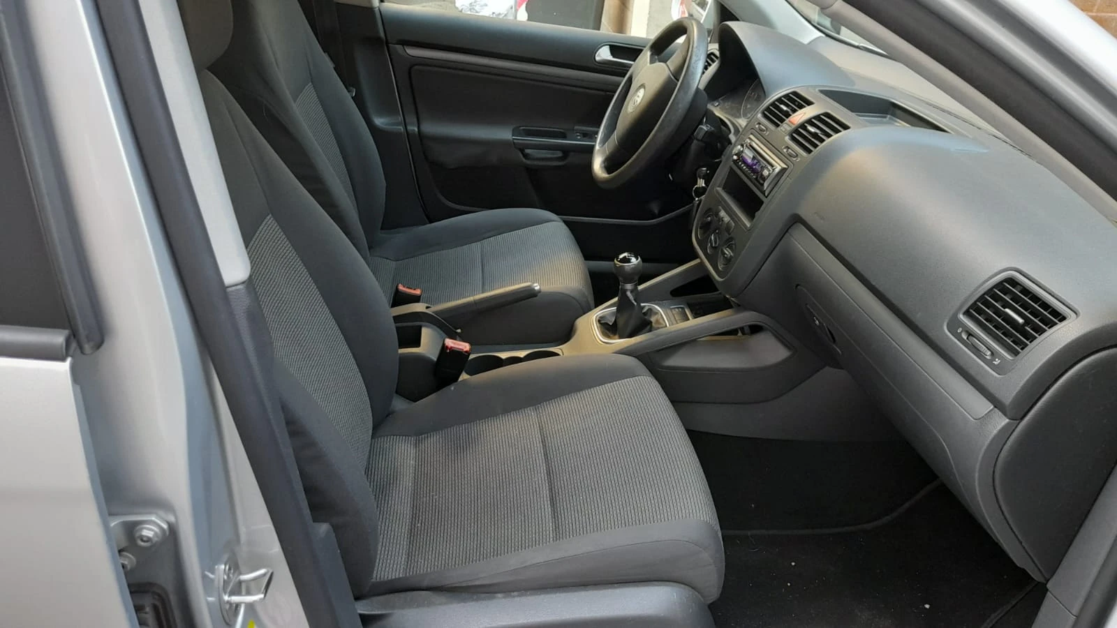 VW Golf 1.9 TDI 105k.c. нов съединител - изображение 8