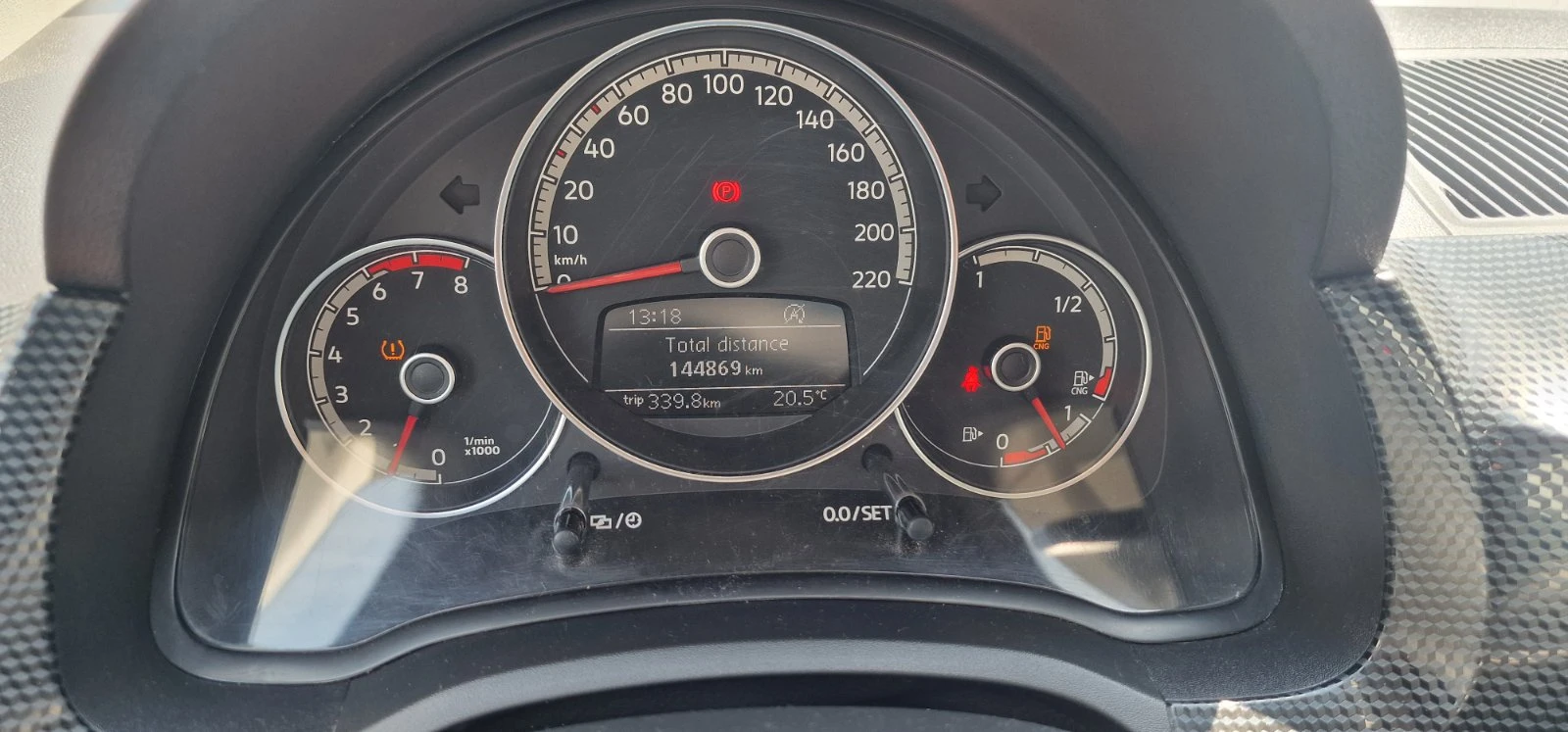 VW Up 1.0 EcoFuel - изображение 8