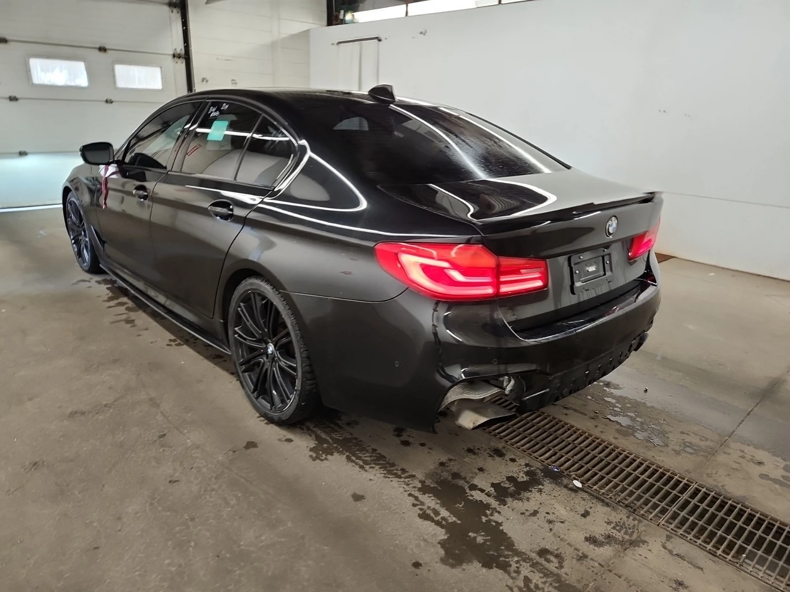 BMW 540 XDRIVE * * CARFAX * * АВТО КРЕДИТ * *  - изображение 3