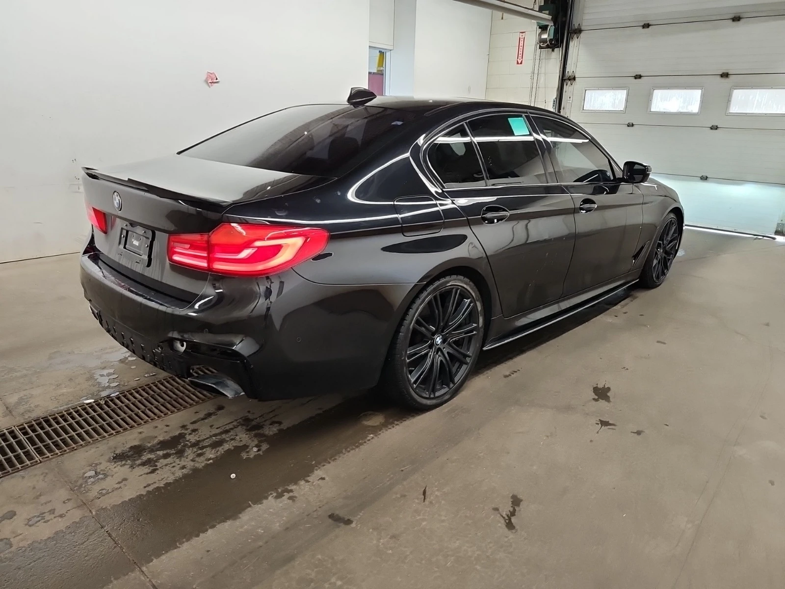 BMW 540 XDRIVE * * CARFAX * * АВТО КРЕДИТ * *  - изображение 4