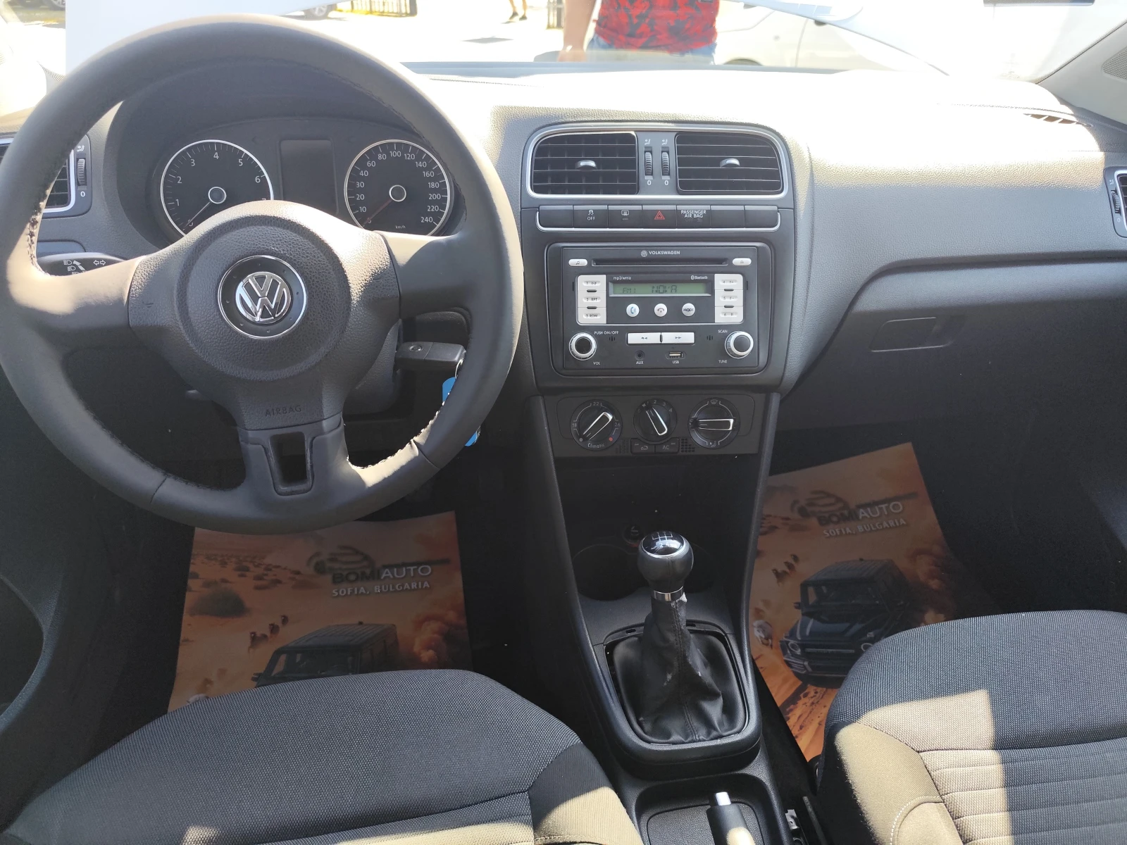 VW Polo 1.2i* EURO5A* KLIMA* 5 ВРАТИ* , снимка 8 - Автомобили и джипове - 54428192