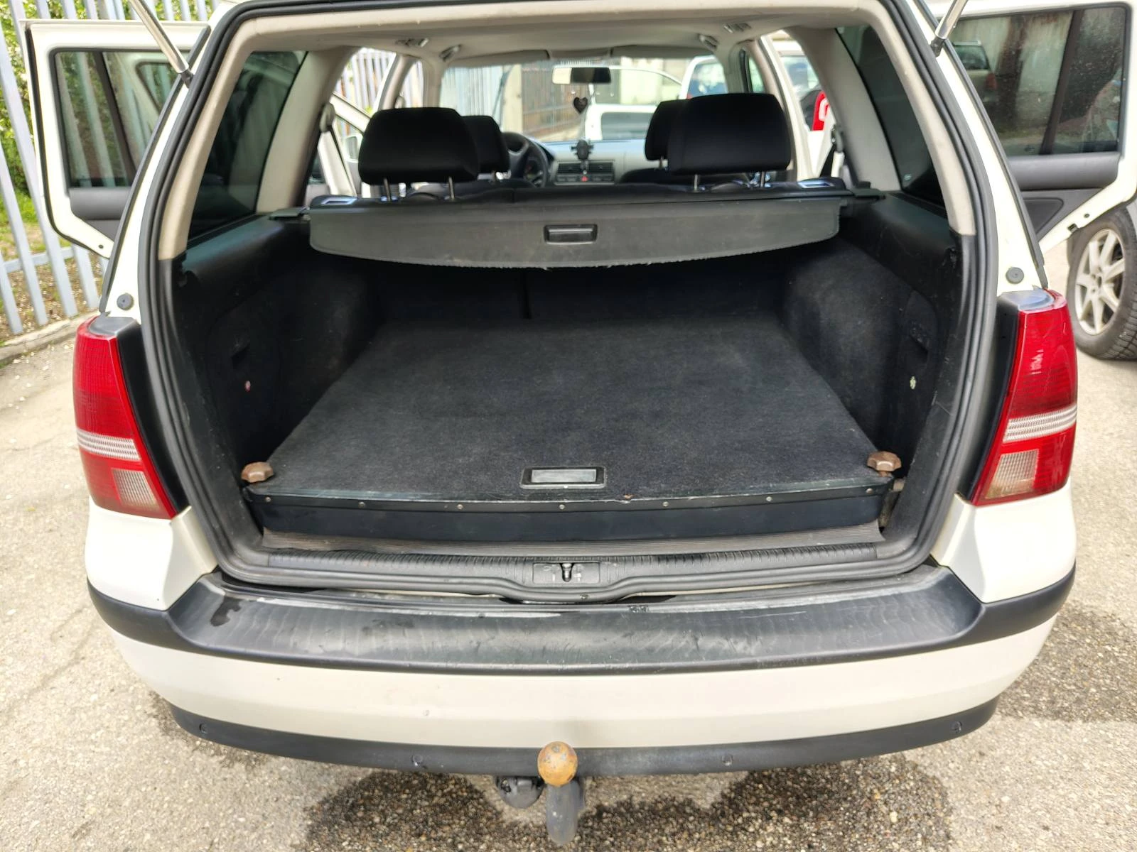 VW Golf 2.0 BI FUEL Метан, снимка 13 - Автомобили и джипове - 54579224