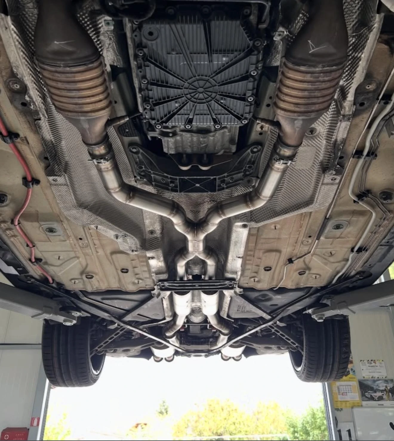 BMW M3 E93, снимка 11 - Автомобили и джипове - 54925092