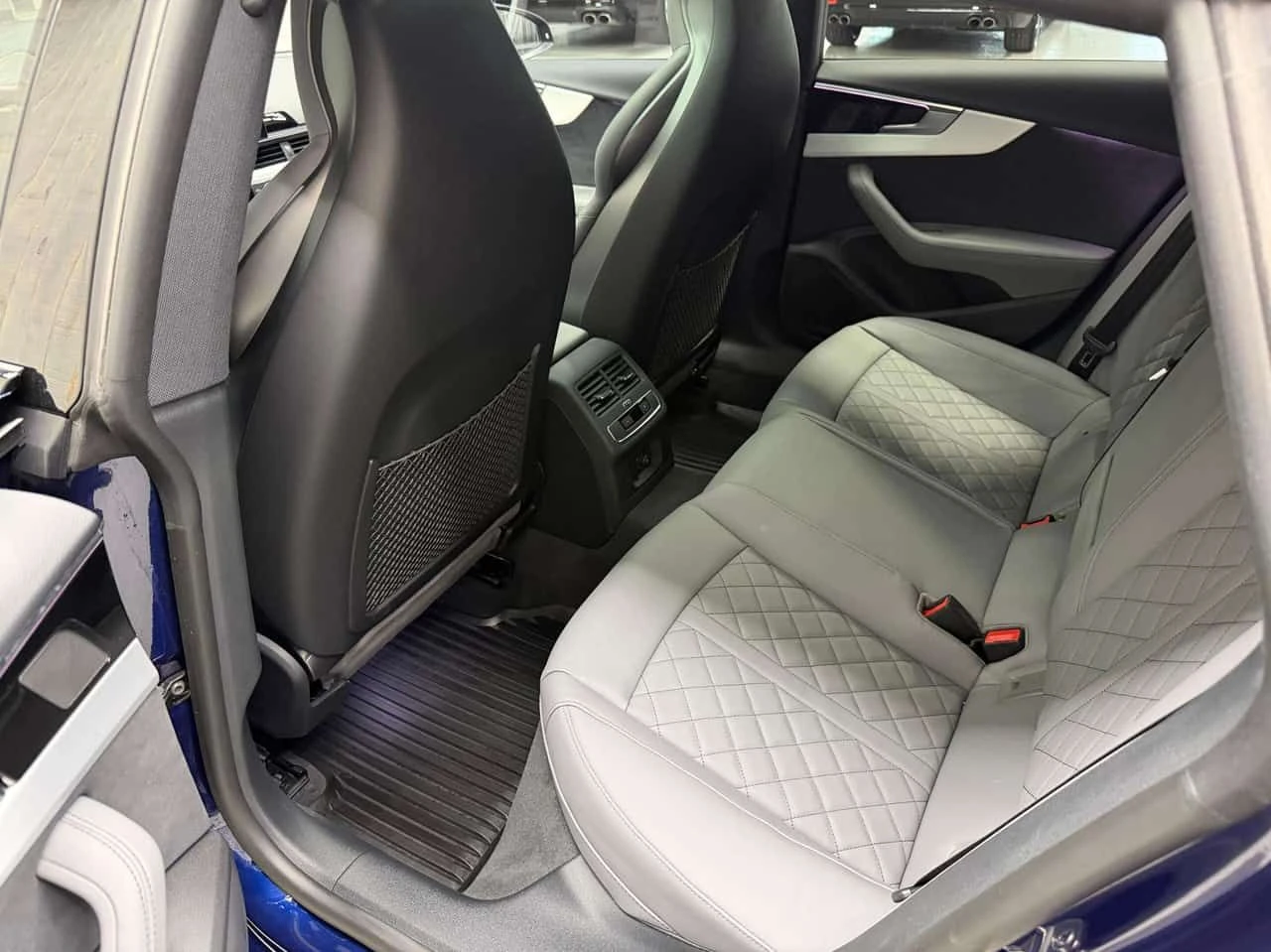Audi S5 * PROGRESSIV 3.0T| QUATTRO| BLACK OPTICS| * CARFAX, снимка 14 - Автомобили и джипове - 54935259