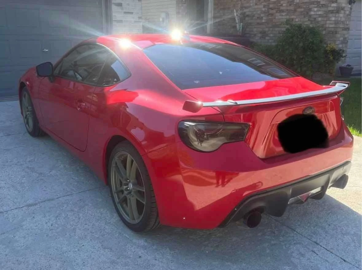 Subaru BRZ * CARFAX * РЪЧНИ СКОРОСТИ * , снимка 2 - Автомобили и джипове - 54972865