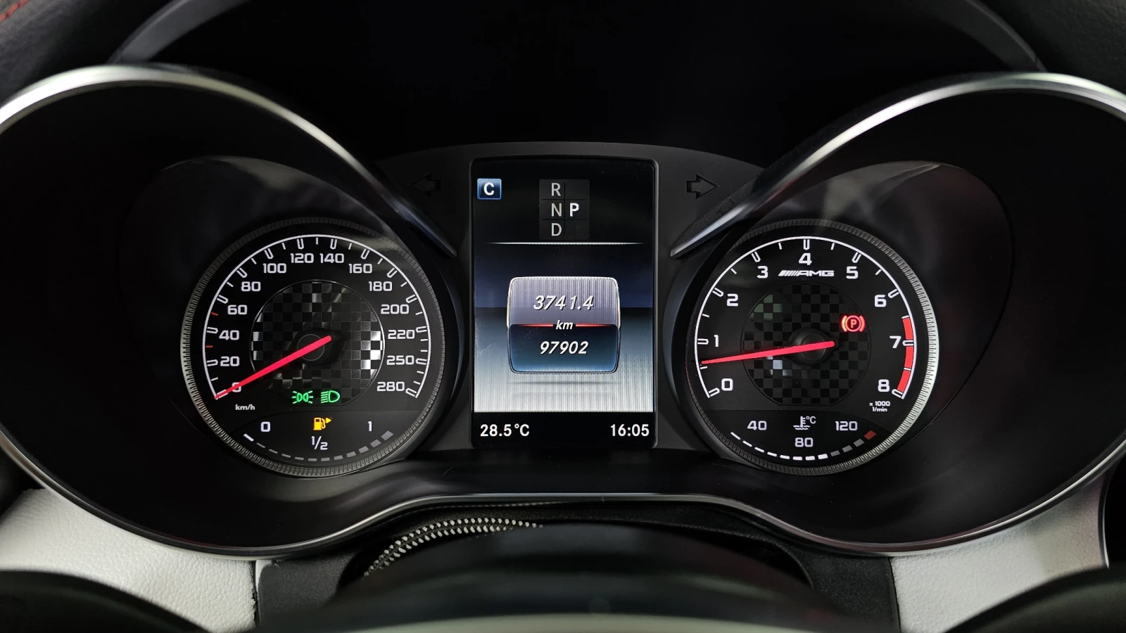 Mercedes-Benz C 43 AMG BURMASTER* HEAD= UP* AMBIENT* KEYLESS* F1* NIGHT P, снимка 7 - Автомобили и джипове - 55044144