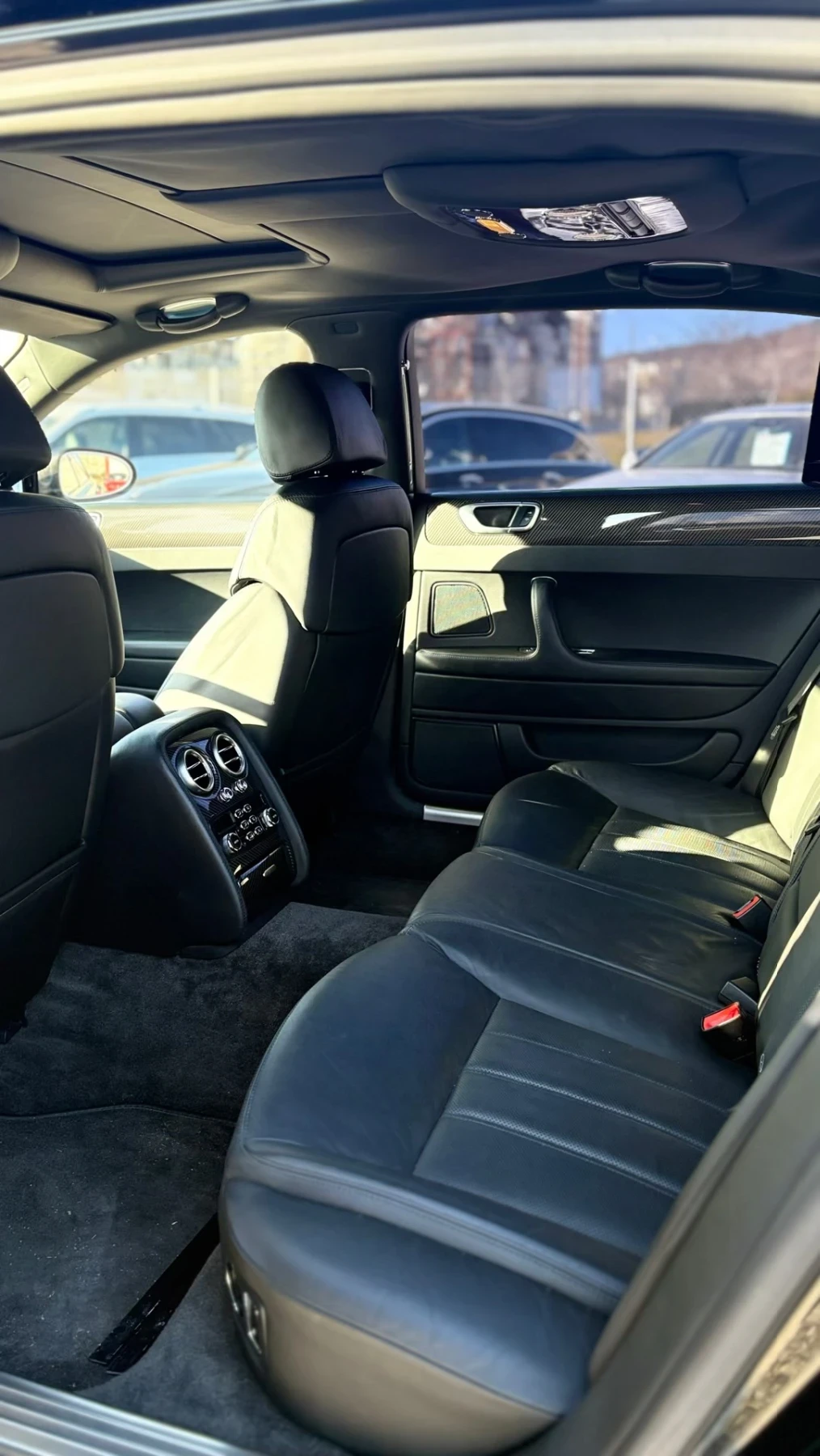 Bentley Flying Spur, снимка 8 - Автомобили и джипове - 55440295