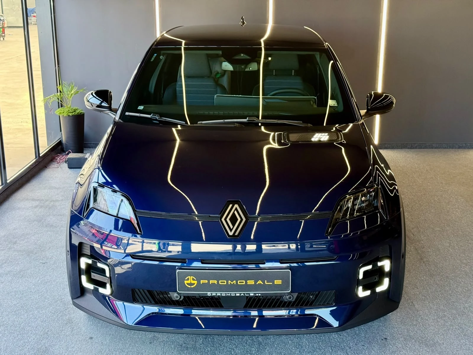 Renault 5 E Tech* Full* ГАРАНЦИОНЕН* ЛИЗИНГ , снимка 2 - Автомобили и джипове - 55493711
