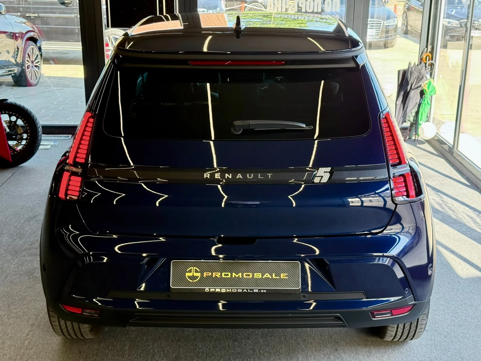 Renault 5 E Tech* Full* ГАРАНЦИОНЕН* ЛИЗИНГ , снимка 5 - Автомобили и джипове - 55493711