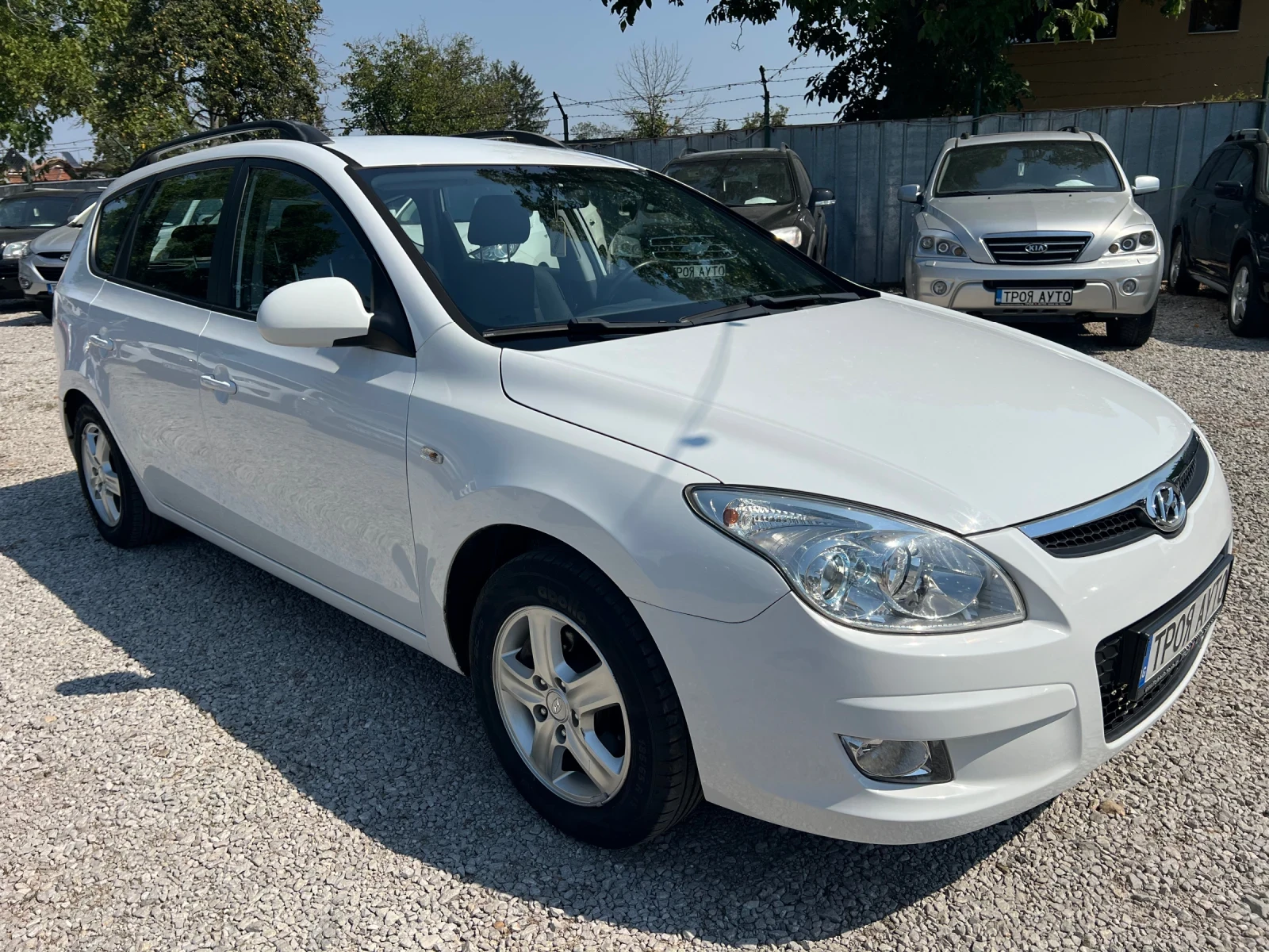 Hyundai I30 1.6 SW* ШВЕЙЦАРИЯ* АВТОМАТИК* , снимка 3 - Автомобили и джипове - 56021887