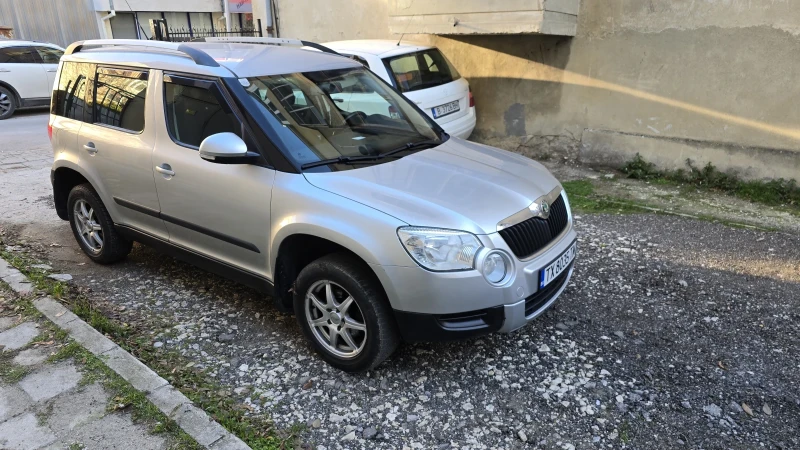 Skoda Yeti 2.0  TDI, снимка 5 - Автомобили и джипове - 48411156