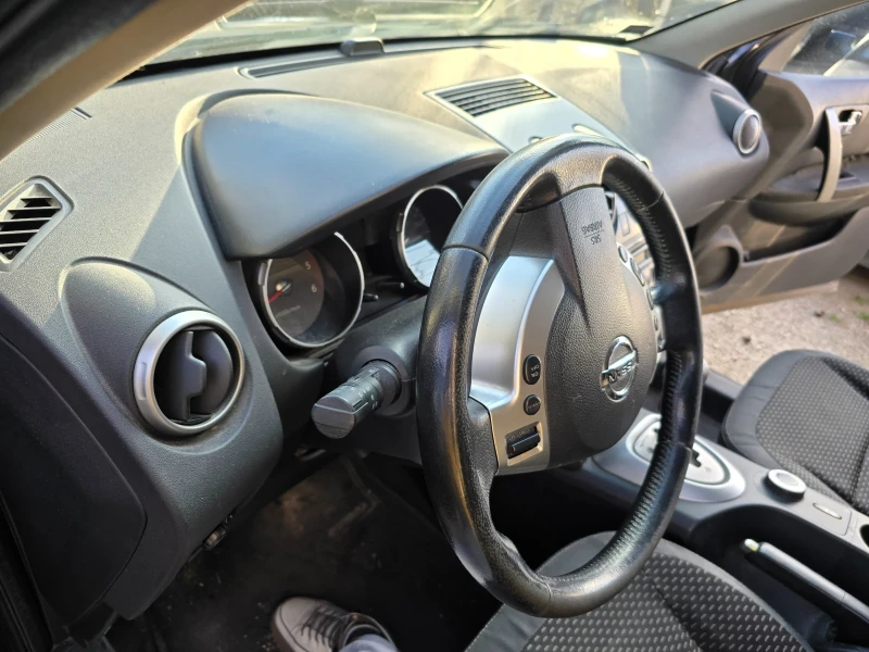 Nissan Qashqai, снимка 7 - Автомобили и джипове - 48999242