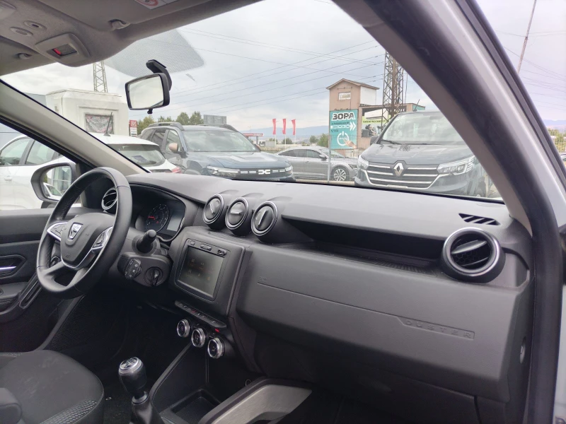 Dacia Duster TCe 150 к.с. GPF Бензин 4x4 Stop & Start BVM6, снимка 13 - Автомобили и джипове - 51433056