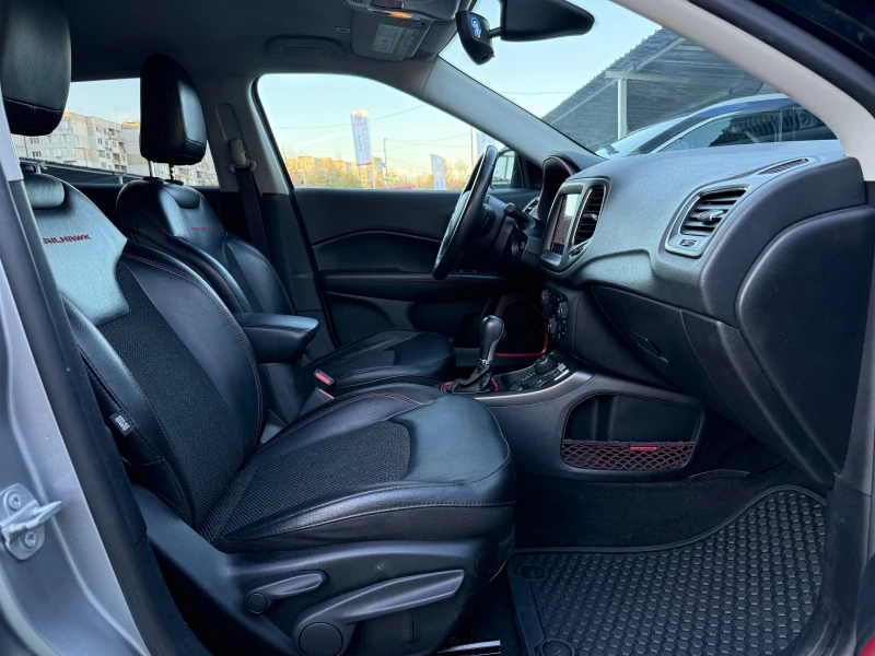 Jeep Compass TRAILHAWK, снимка 8 - Автомобили и джипове - 52446473