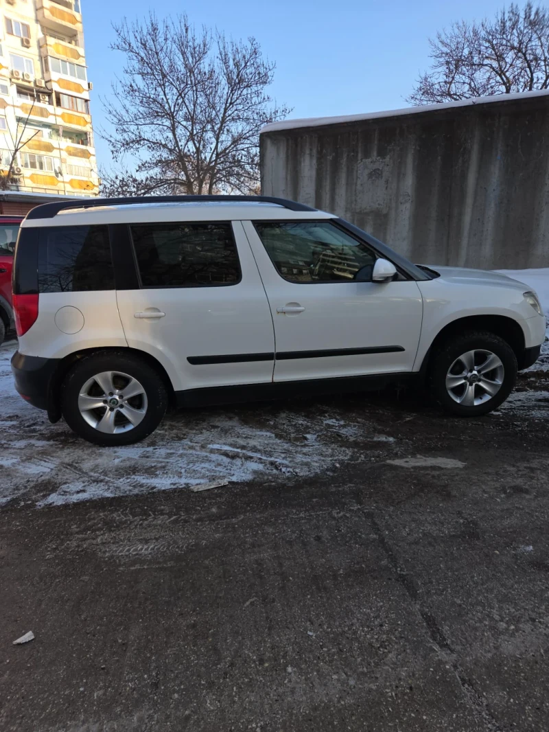 Skoda Yeti, снимка 4 - Автомобили и джипове - 53192407