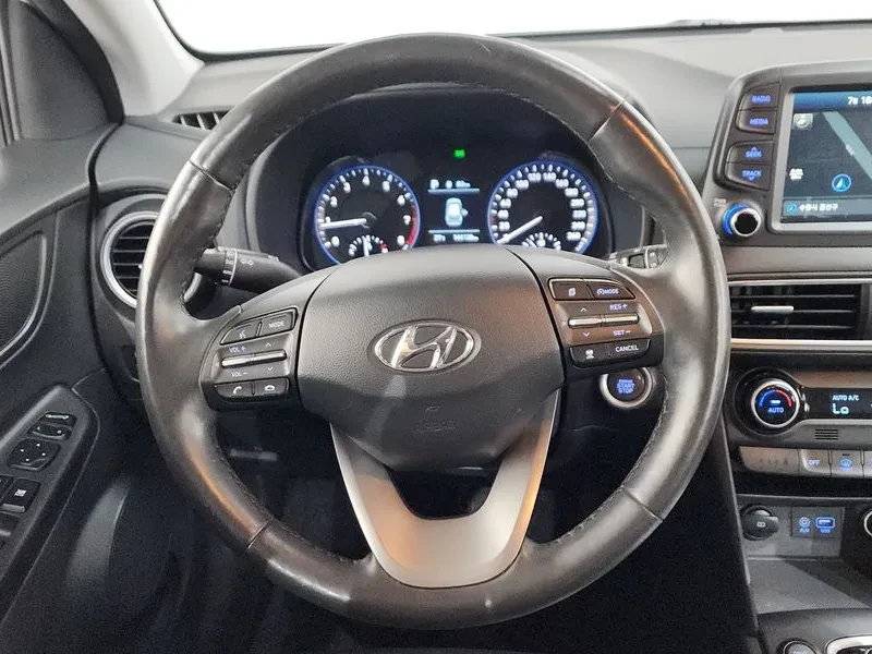 Hyundai Kona 1.6 - САМО 30% АВАНС, снимка 13 - Автомобили и джипове - 56305021