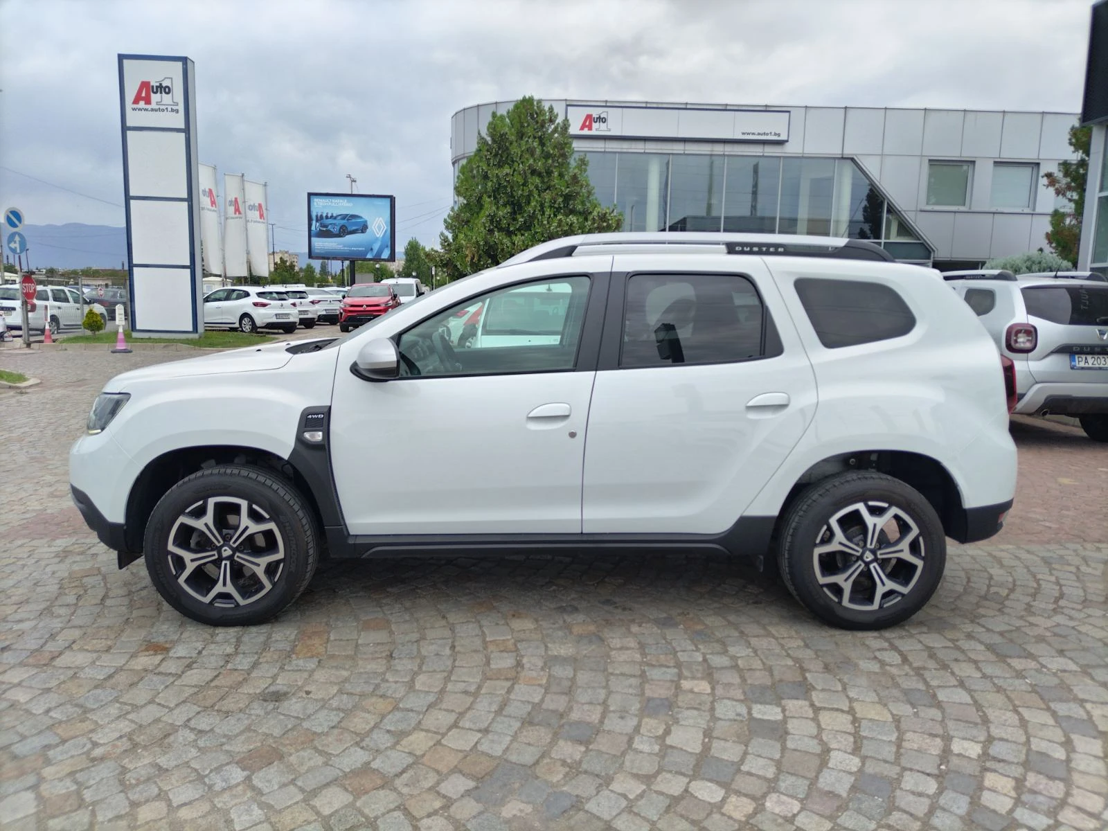 Dacia Duster TCe 150 к.с. GPF Бензин 4x4 Stop & Start BVM6 - изображение 4