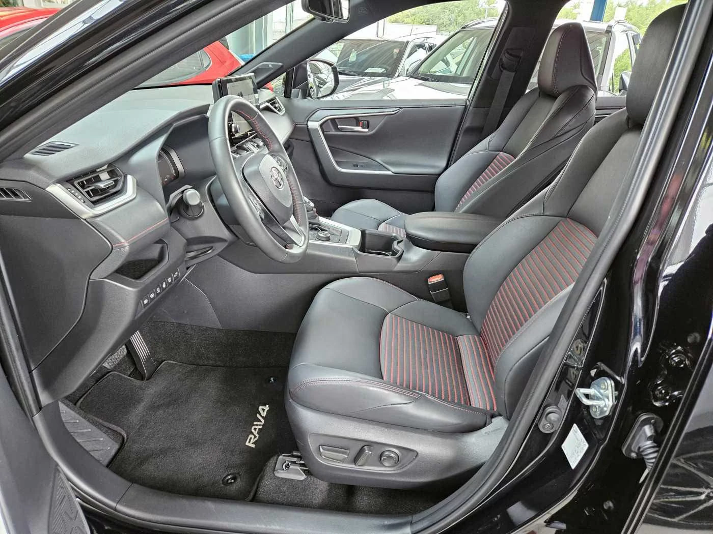 Toyota Rav4 PHEV/306HP/CAM/HUD/NAVI/DIGI/CARPLAY/184g - изображение 7