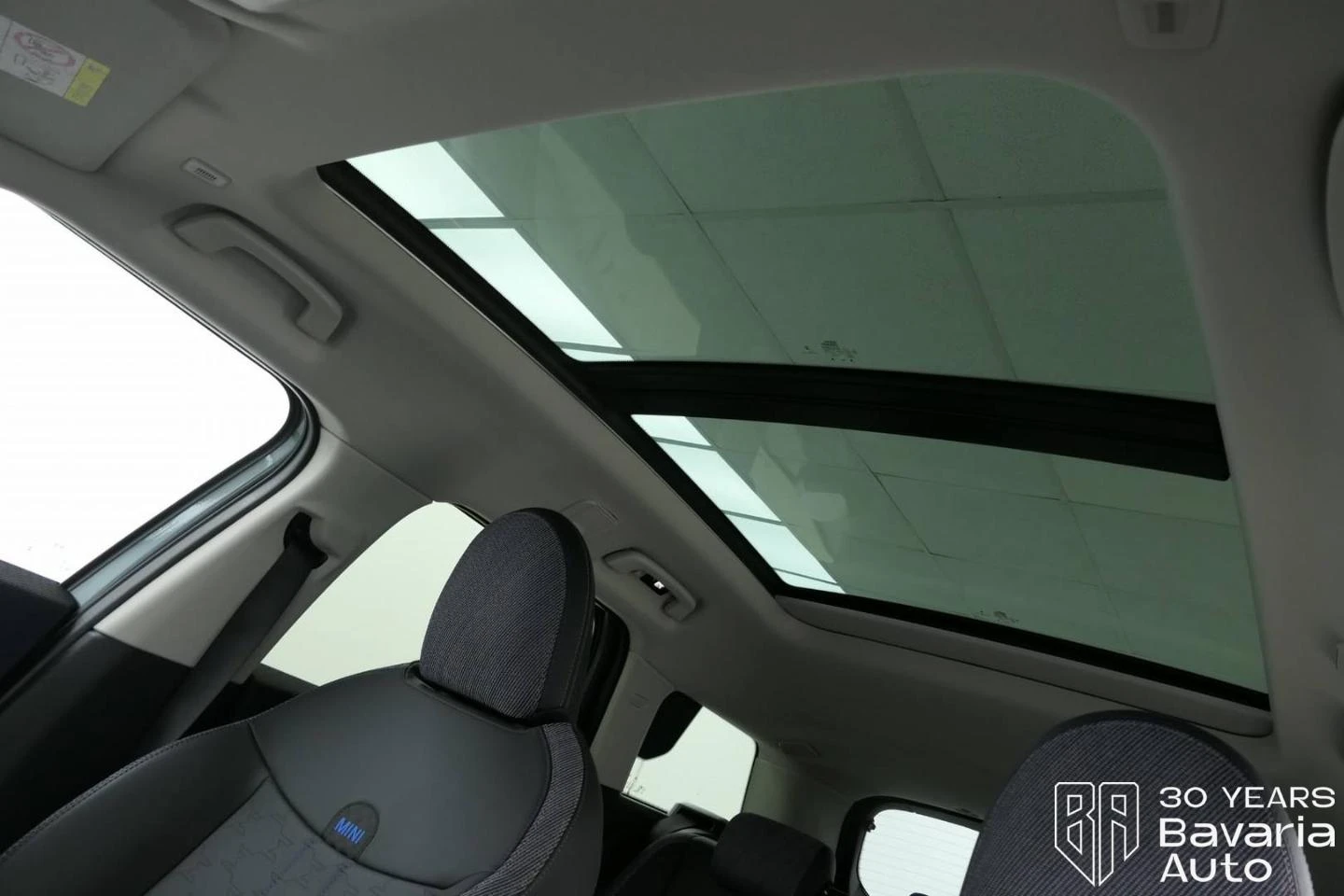 Mini Countryman S 2, 0 ALL4 Steptronic Classic Trim - изображение 9