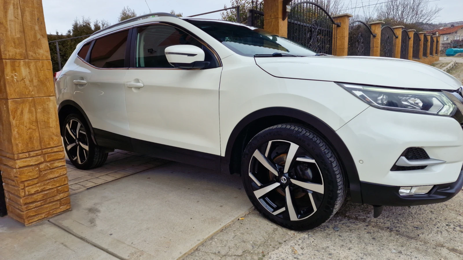 Nissan Qashqai 1.2T-Tekna+ = AUTOMATIC=  | Mobile.bg � ����������� 4