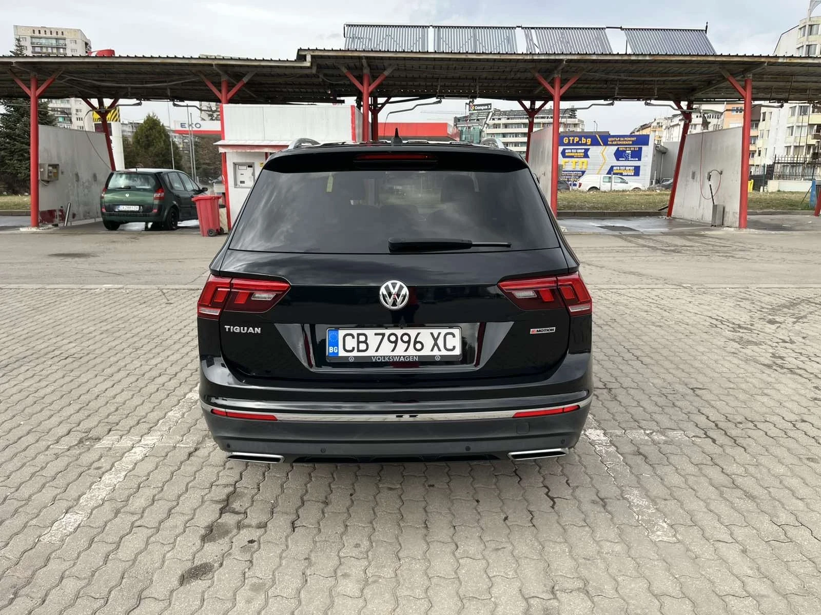VW Tiguan Allspace 2.0 TSI Allspace Highline 4motion R-line - изображение 6