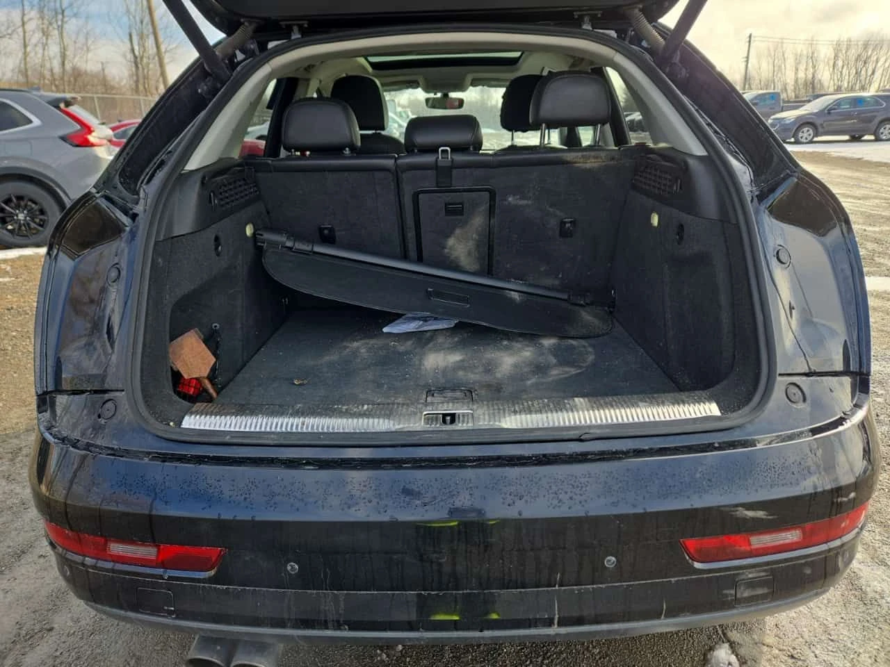 Audi Q3  PROGRESSIV| PANORAMA| 2 КЛЮЧА| CARFAX| , снимка 14 - Автомобили и джипове - 54085036