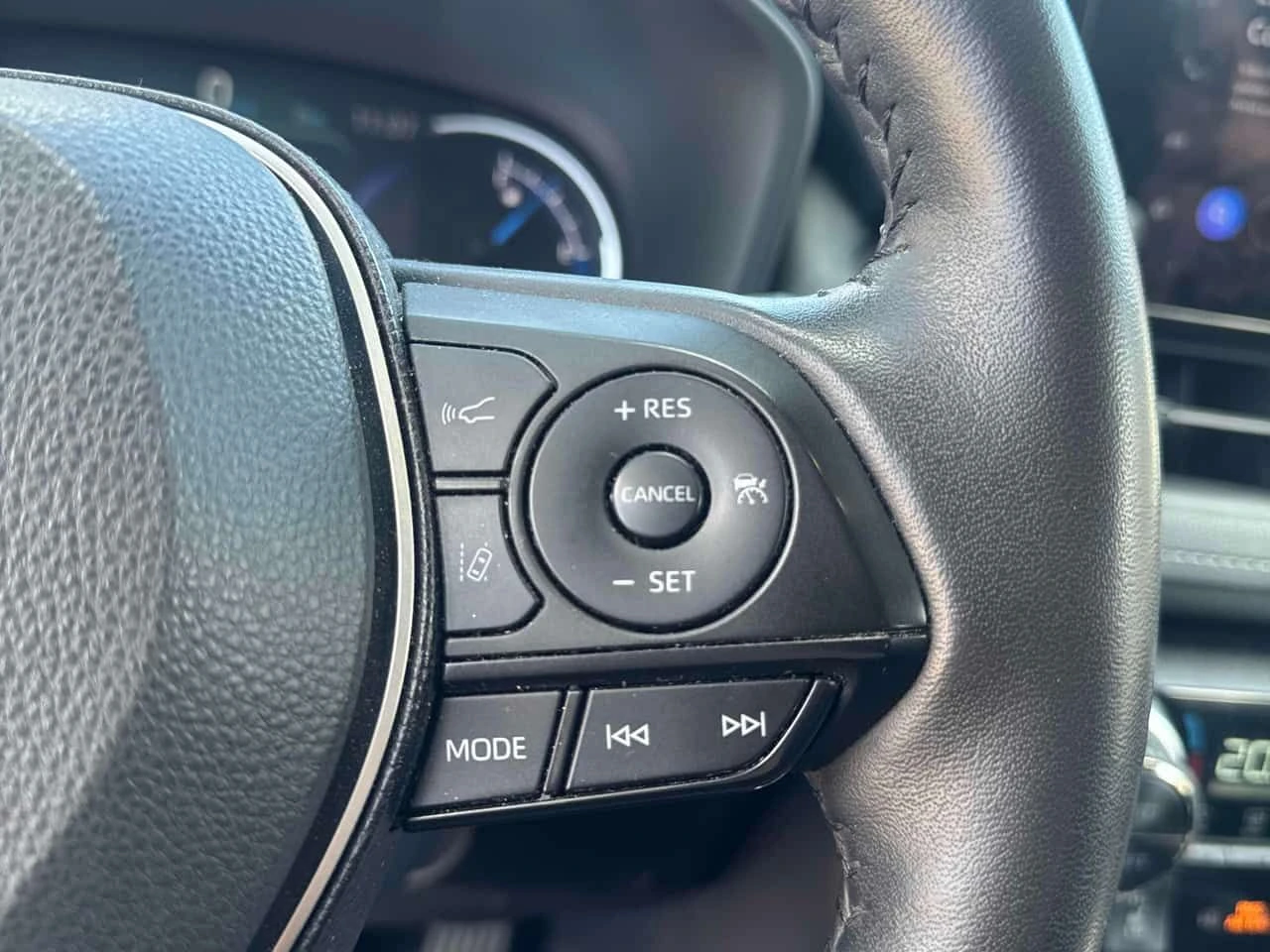 Toyota Rav4 * Hybrid XLE * CARFAX * 2 КЛЮЧА * KEYLESS * , снимка 12 - Автомобили и джипове - 54497123