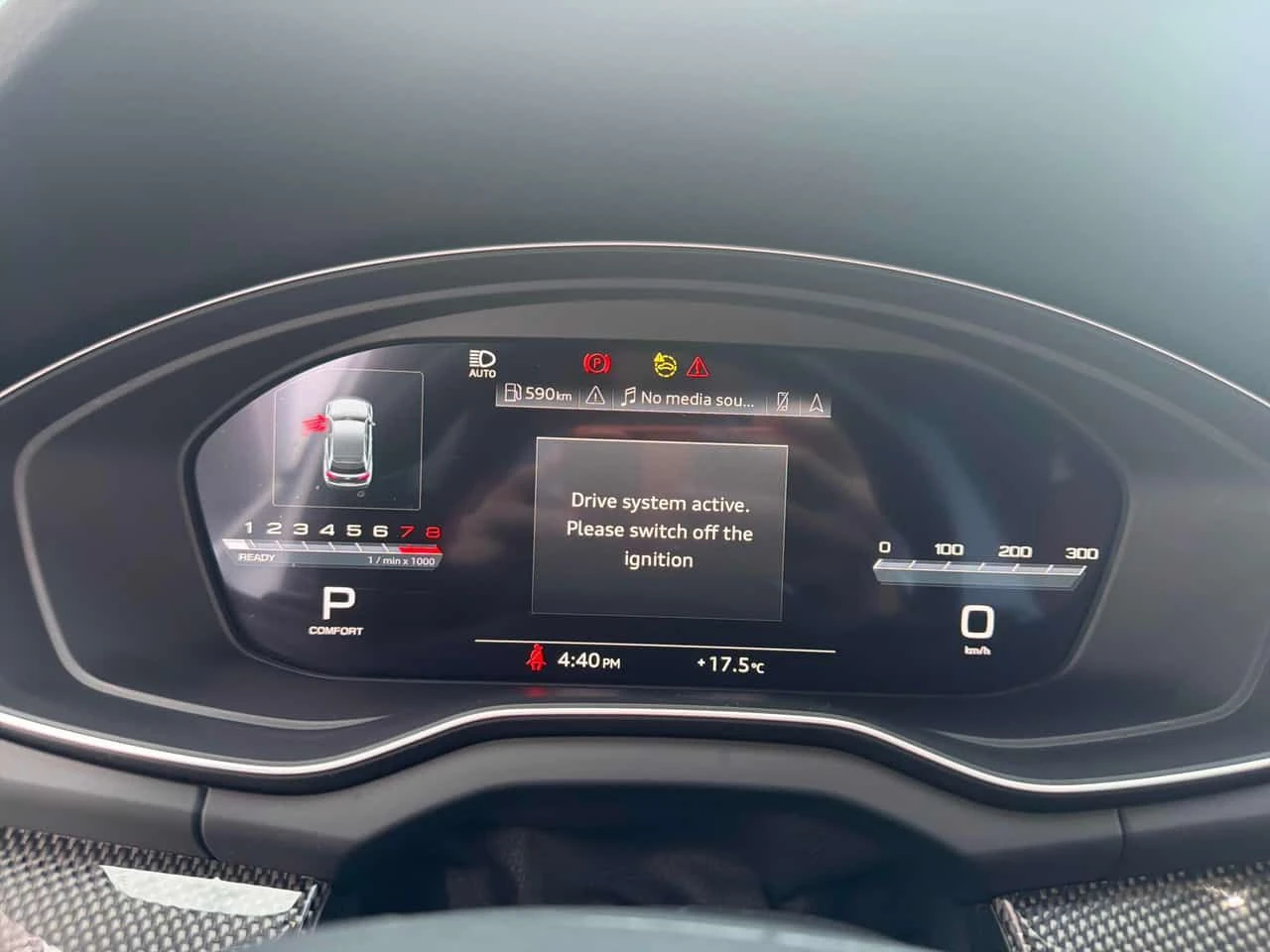 Audi SQ5 Progressiv/360/ПАНОРАМА/ДИСТРОНИК/АВТОФИНАНСИРАНЕ, снимка 8 - Автомобили и джипове - 54581178