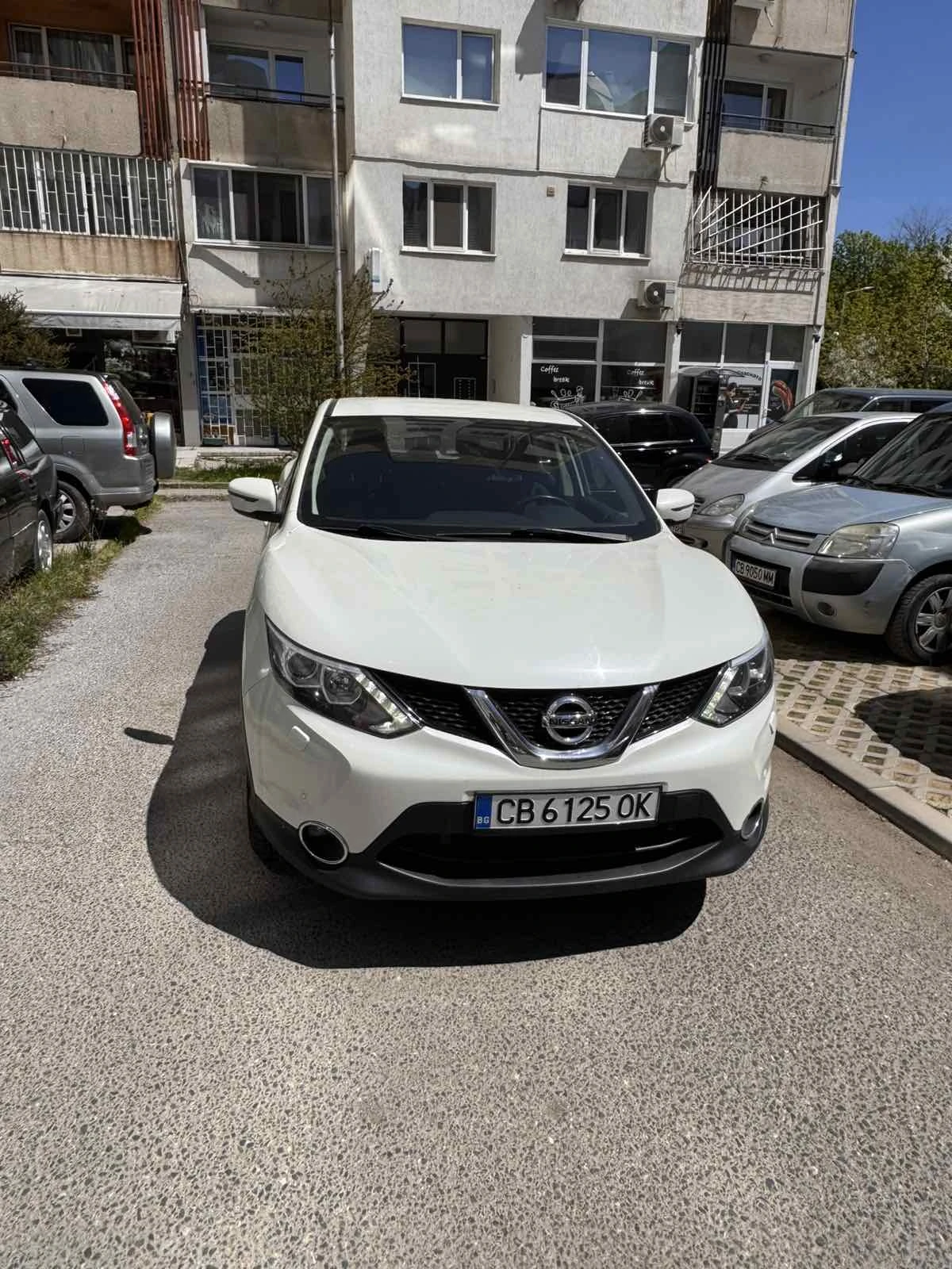 Nissan Qashqai, снимка 10 - Автомобили и джипове - 54682077