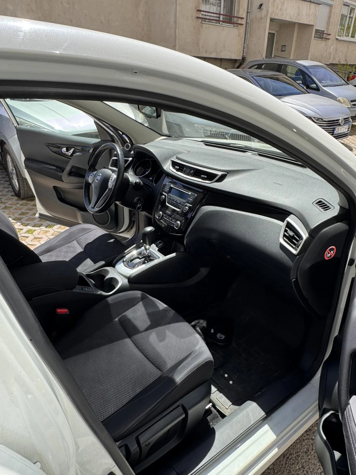 Nissan Qashqai, снимка 2 - Автомобили и джипове - 54682077