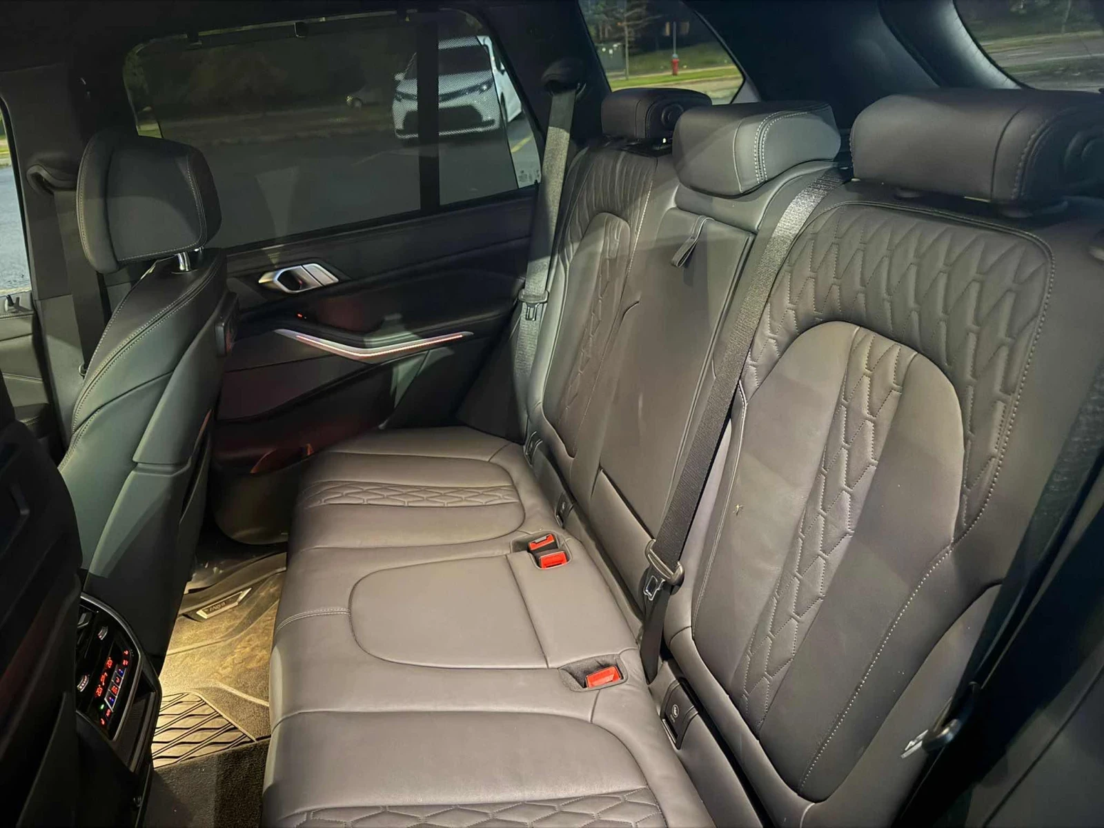 BMW X5 ОБДУХВАНЕ * ПАНОРАМА * ЛАЗЕР * 360 * HARMAN KARDON, снимка 11 - Автомобили и джипове - 54793911