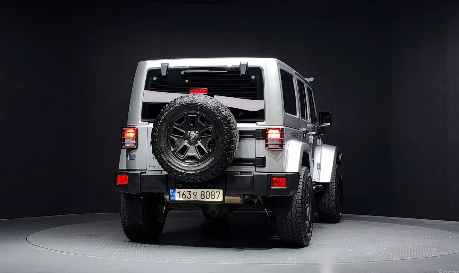 Jeep Wrangler 4Х4 * КОЖА * ПОДГРЕВИ * КАМЕРА, снимка 2 - Автомобили и джипове - 55191436