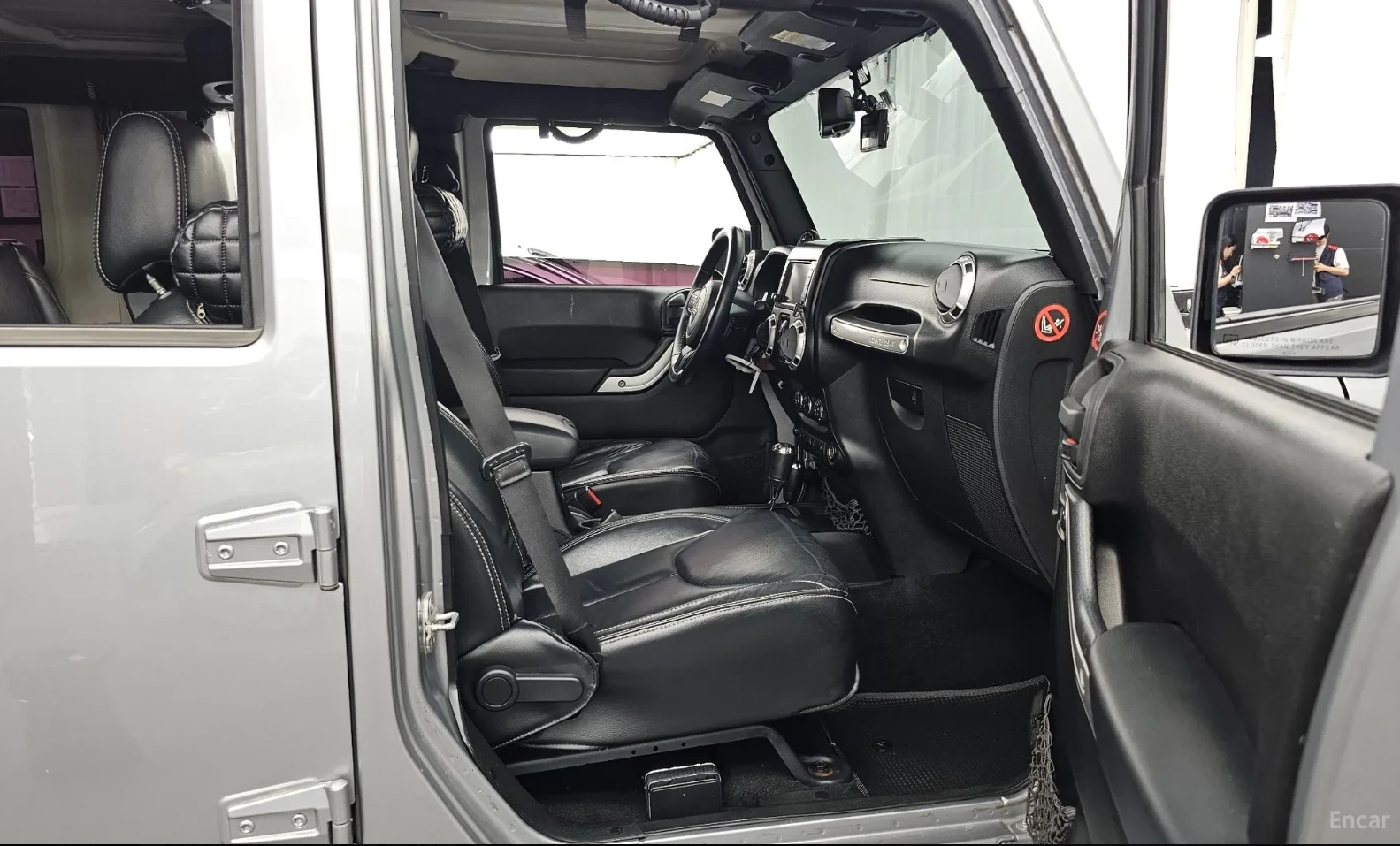 Jeep Wrangler 4Х4 * КОЖА * ПОДГРЕВИ * КАМЕРА, снимка 8 - Автомобили и джипове - 55191436